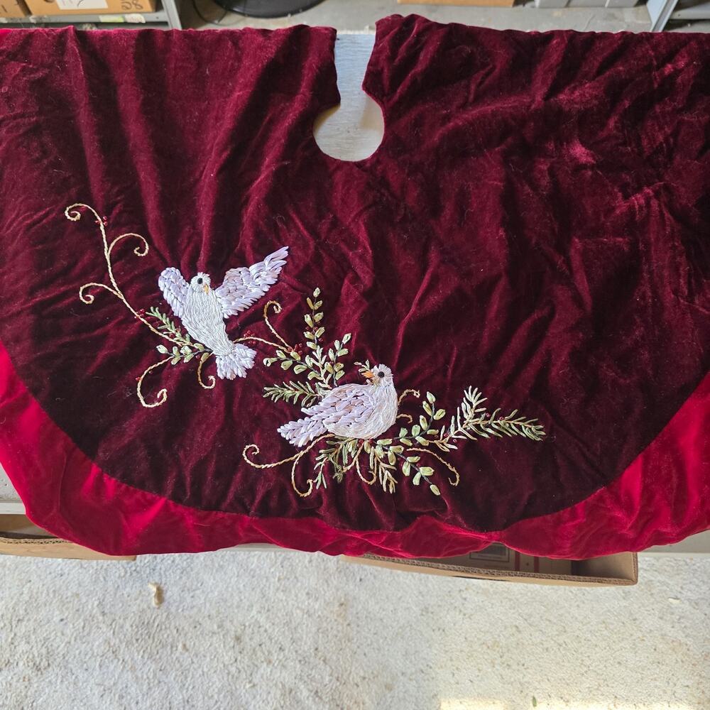Luxury Velvet Christmas Tree Skirt 45" Embroidered Doves & Berries Burgundy Red